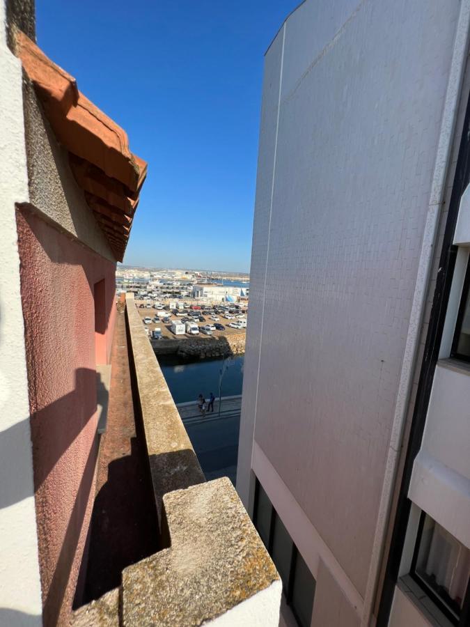 Residencial Mira-Mar Hostel Peniche Buitenkant foto